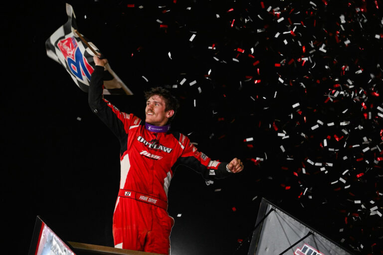 Hank Davis in Victory Lane at Paducah